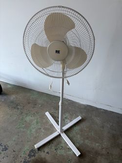 RE stand fan