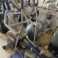 Scifit SXT7000 Elliptical Trainer 