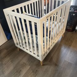 Mini Crib