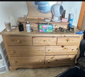 Queen Size 7 PIECE BEDROOM SET Solid WOOD