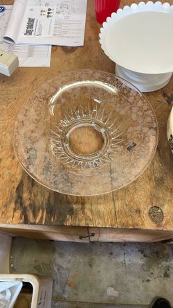 Two Bowls And A Cake Holder