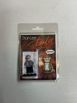  LEGO STANLEE MINI FIGURE