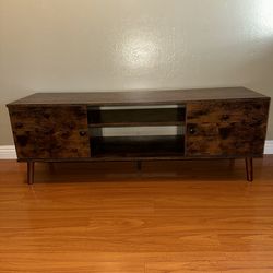 BRAND NEW TV STAND