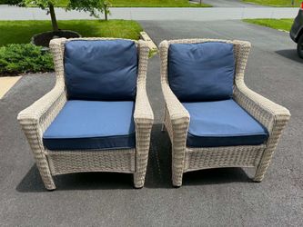 Pair of Hampton Bay Outdoor Wicker Armchairs with Navy Cushions