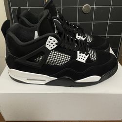 Jordan Retro 4