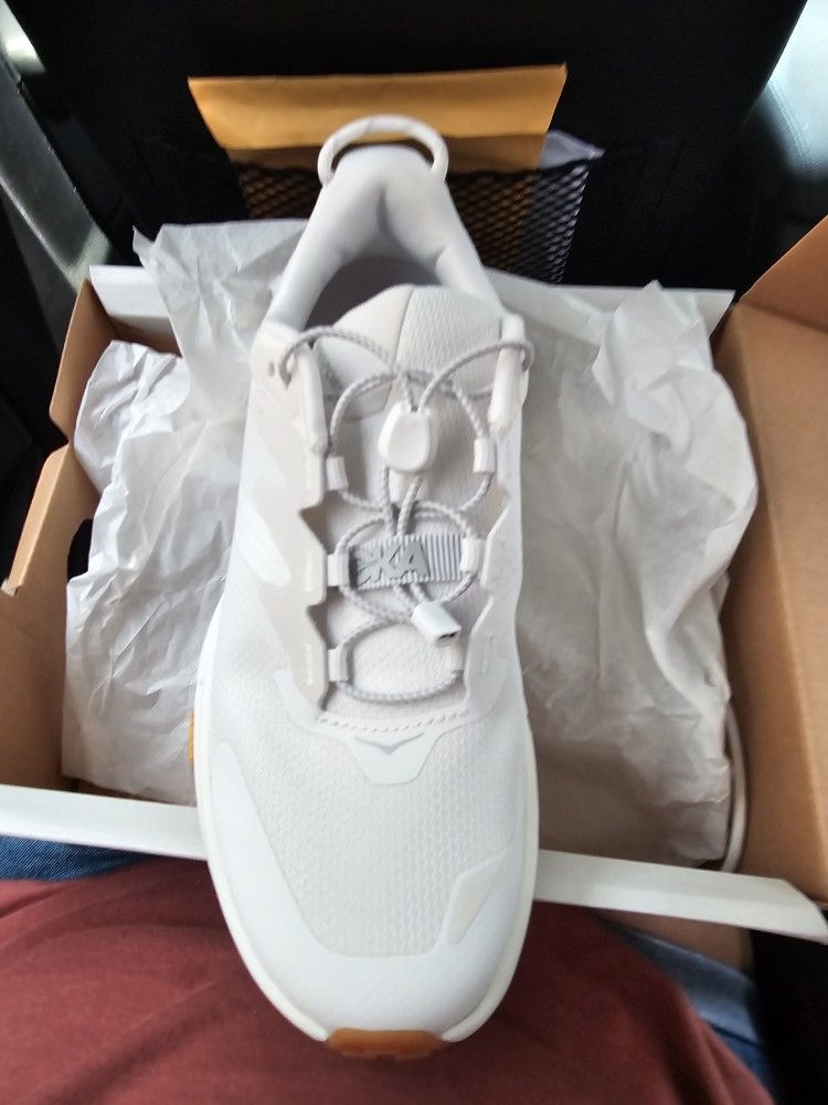 Hoka Shoes Size 6.5 $100, Now $95