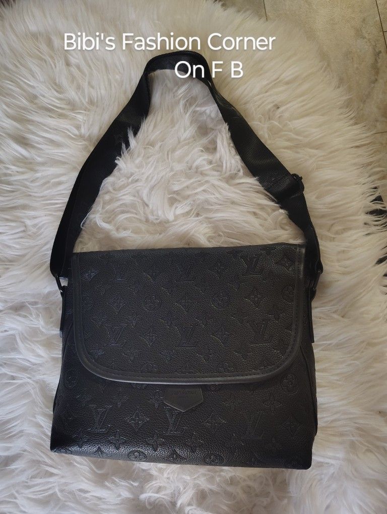 Messenger Bag