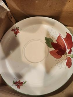 Poinsettia Chip & Dip Set