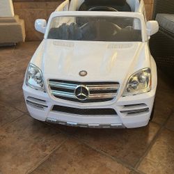 Car For Kids With Charger $90