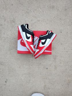 Nike Dunk NBA 75th Anniversary 