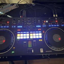 Pioneer DJ DDJ-REV5 Controller – Excellent Condition