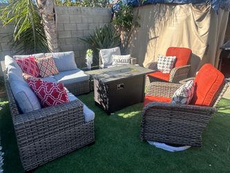 Patio furniture set outdoor new in the box