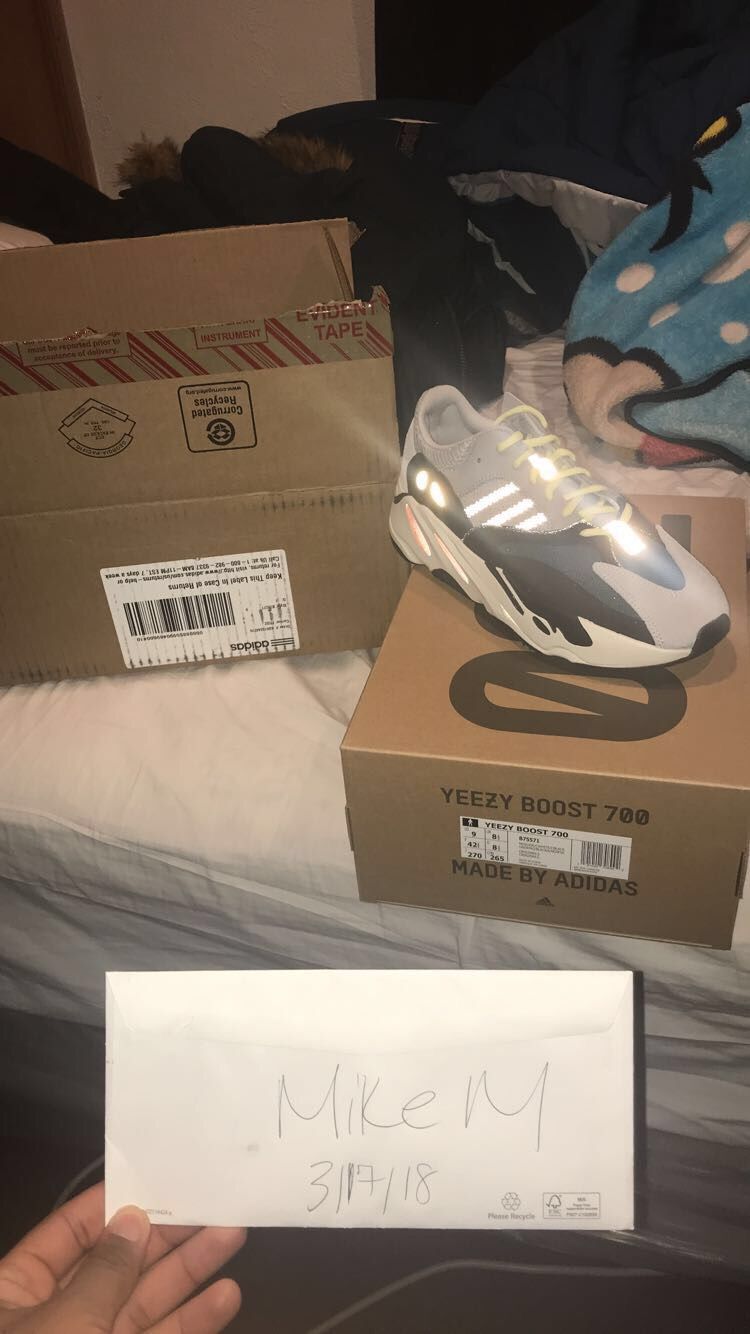 Waverunner size 9 DS WITH ADIDAS RECEIPT
