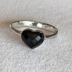 925 Sterling Silver Black cubic zirconia heart ring Size 7 3/4 🖤