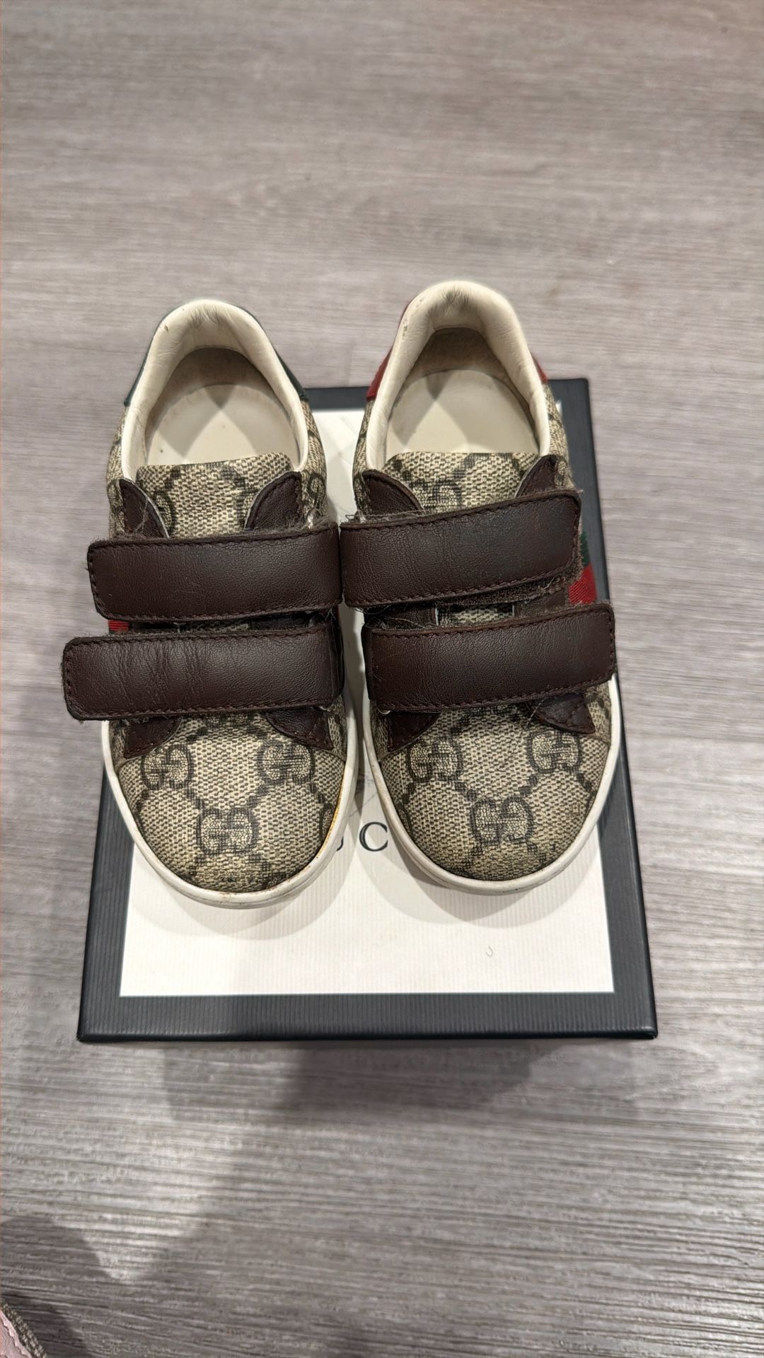 Gucci Shoes 