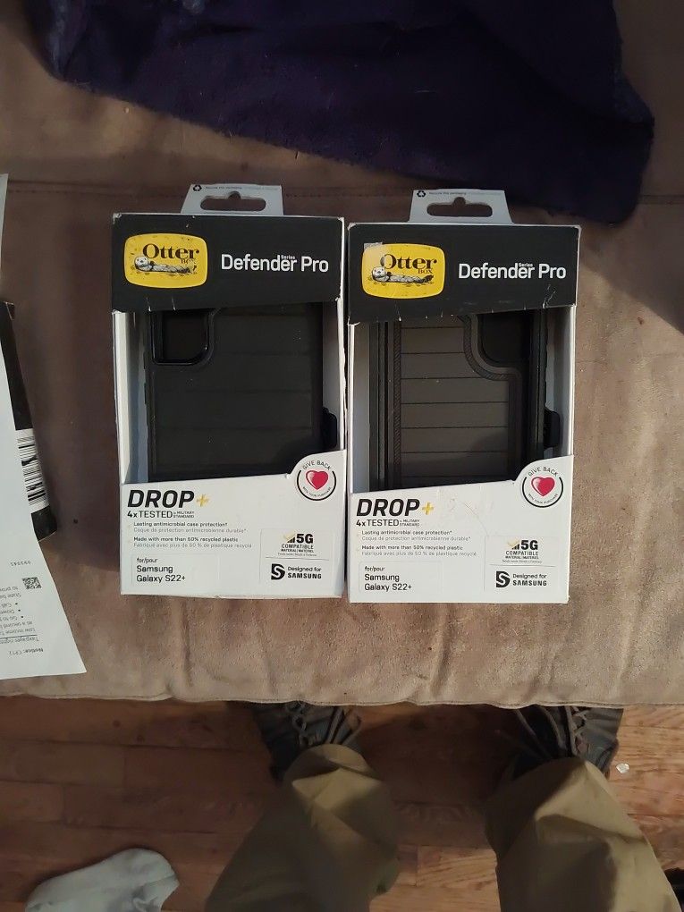 1Samsung Galaxy 22 +Brand New Otterbox Defender Pro