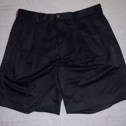 IZOD black men’s dress shorts in size W38