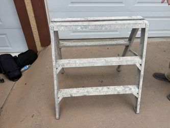 Aluminum saw horse