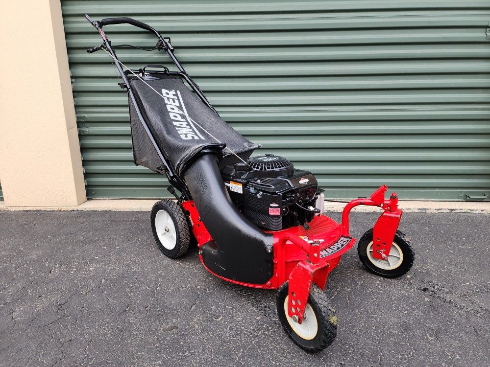 Snapper Lawn Mower Leaf Vacuum RWD propelled with ZERO TURN WHEELS