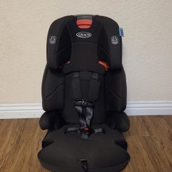 Graco Tranzitions 3-in-1 Harness Booster Car Seat ( Price Firm!)