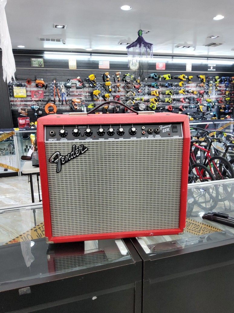 Fender 25r Amp