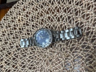 Fossil silver tone watch