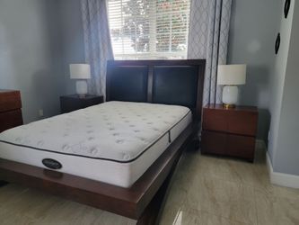 Queen Bed Set