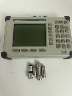 Anritsu S332D Site Master handheld cable, antenna, and spectrum analyzer
