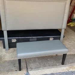 Queen Headboard Stand With Bench