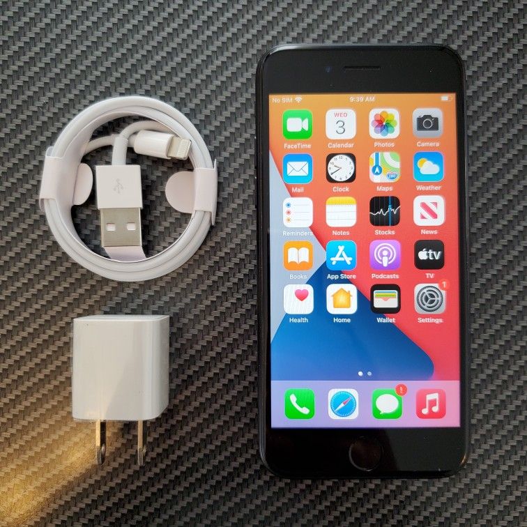 iPhone 7 - UNLOCKED - Like New