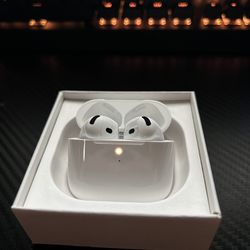AirPods 4 (With ANC)