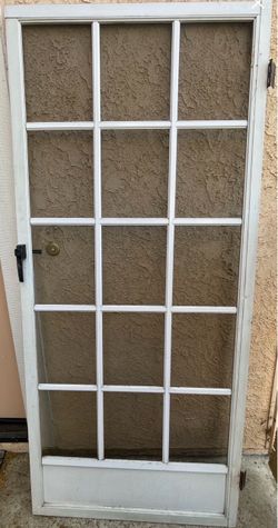 Standard white front door gate