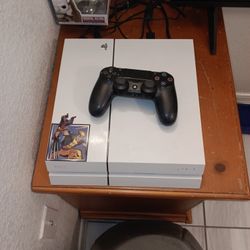 PS4, White