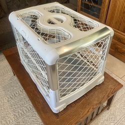Diggs Revol Collapsible Dog Crate with Wheels
