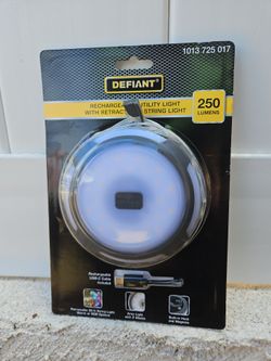 Defiant 250-Lumen Rechargeable Utility Light with Retractable String Light