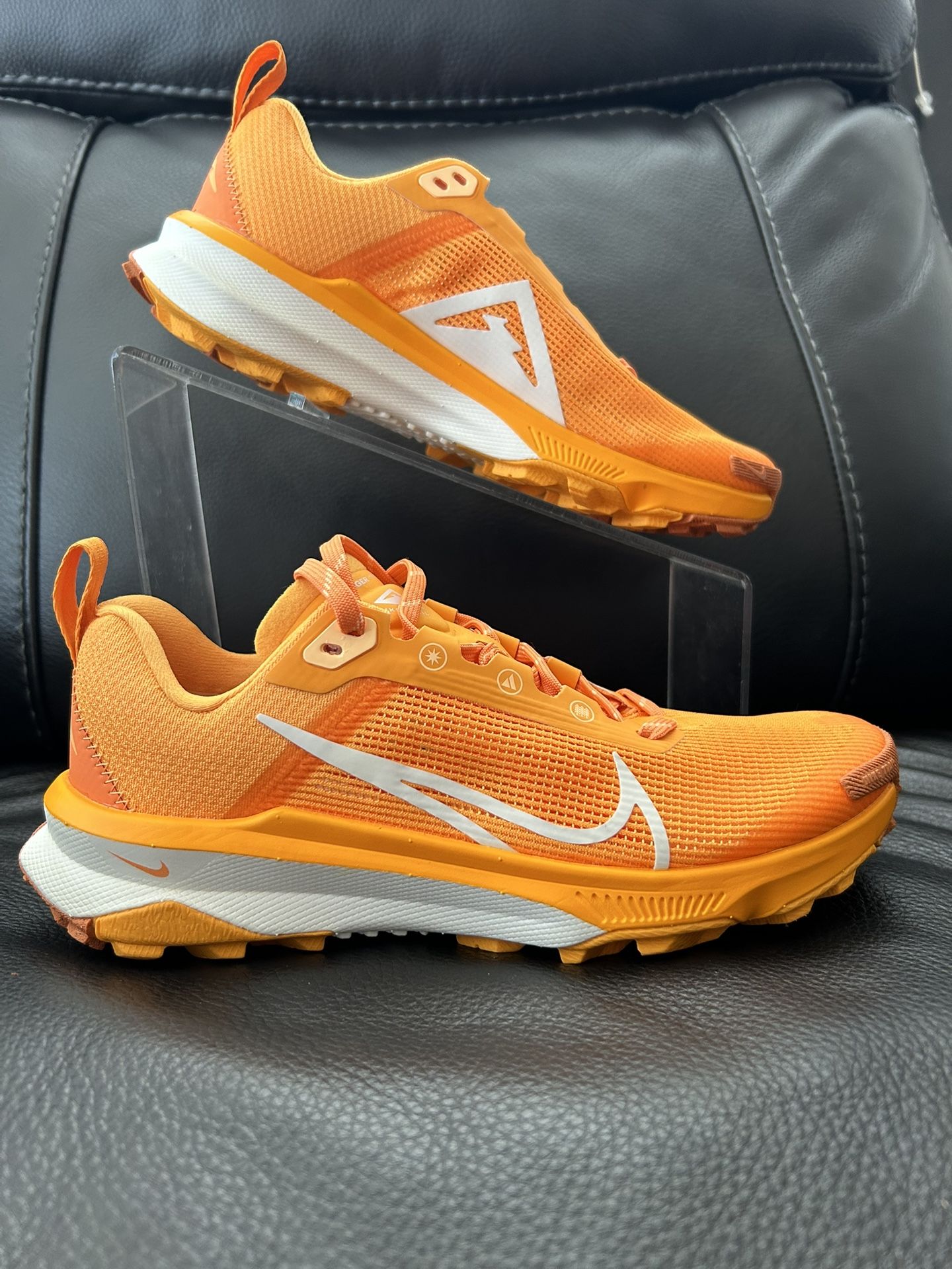 Nike Terra Kiger 9 Womens Size 5 NIKE Trail Running Shoes Melon Tint White NEW