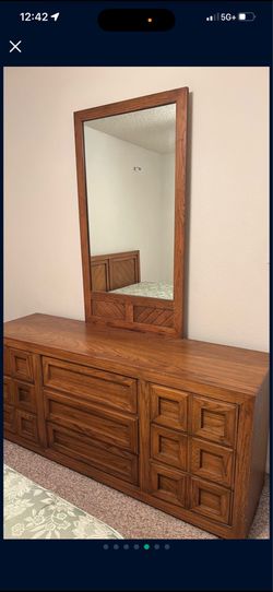 Bedroom set