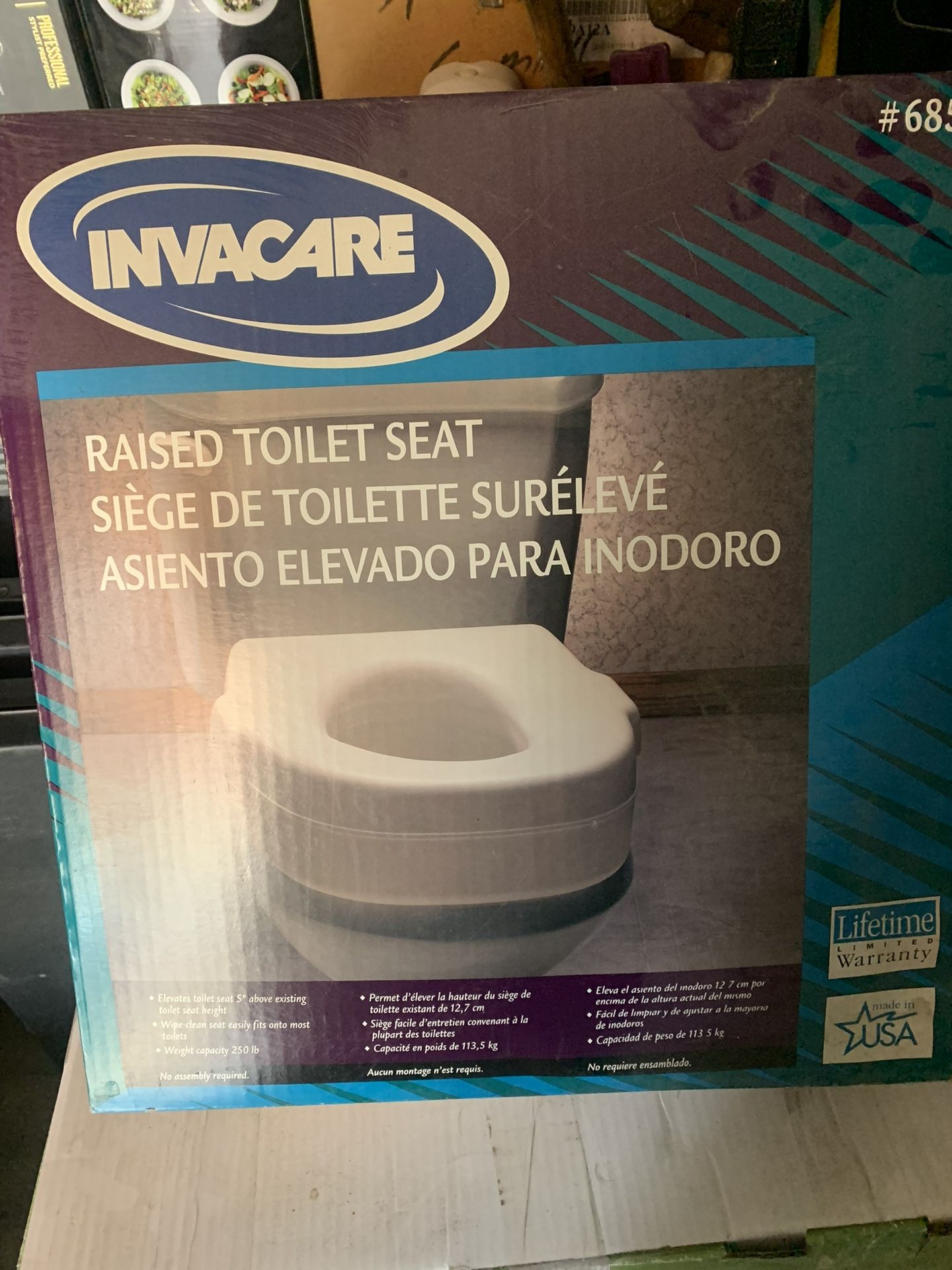 Toilet Seat( Brand New) Never Used In Box