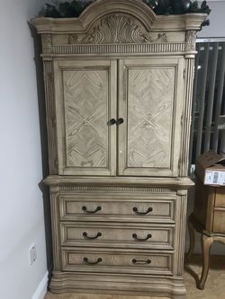 Armoire