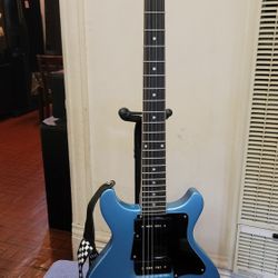 GIBSON RICK BEATO LES PAUL  SPECIAL DOUBLE CUTAWAY COPYCAT ELECTRIC GUITAR IN BLUE MIST COLOR, GUITAR IS NOT ORIGINAL. 