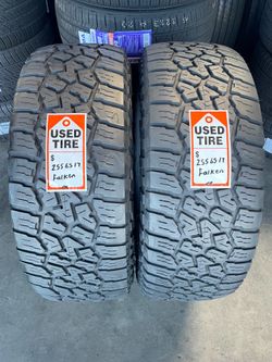 (2) 255/65/17 Falken