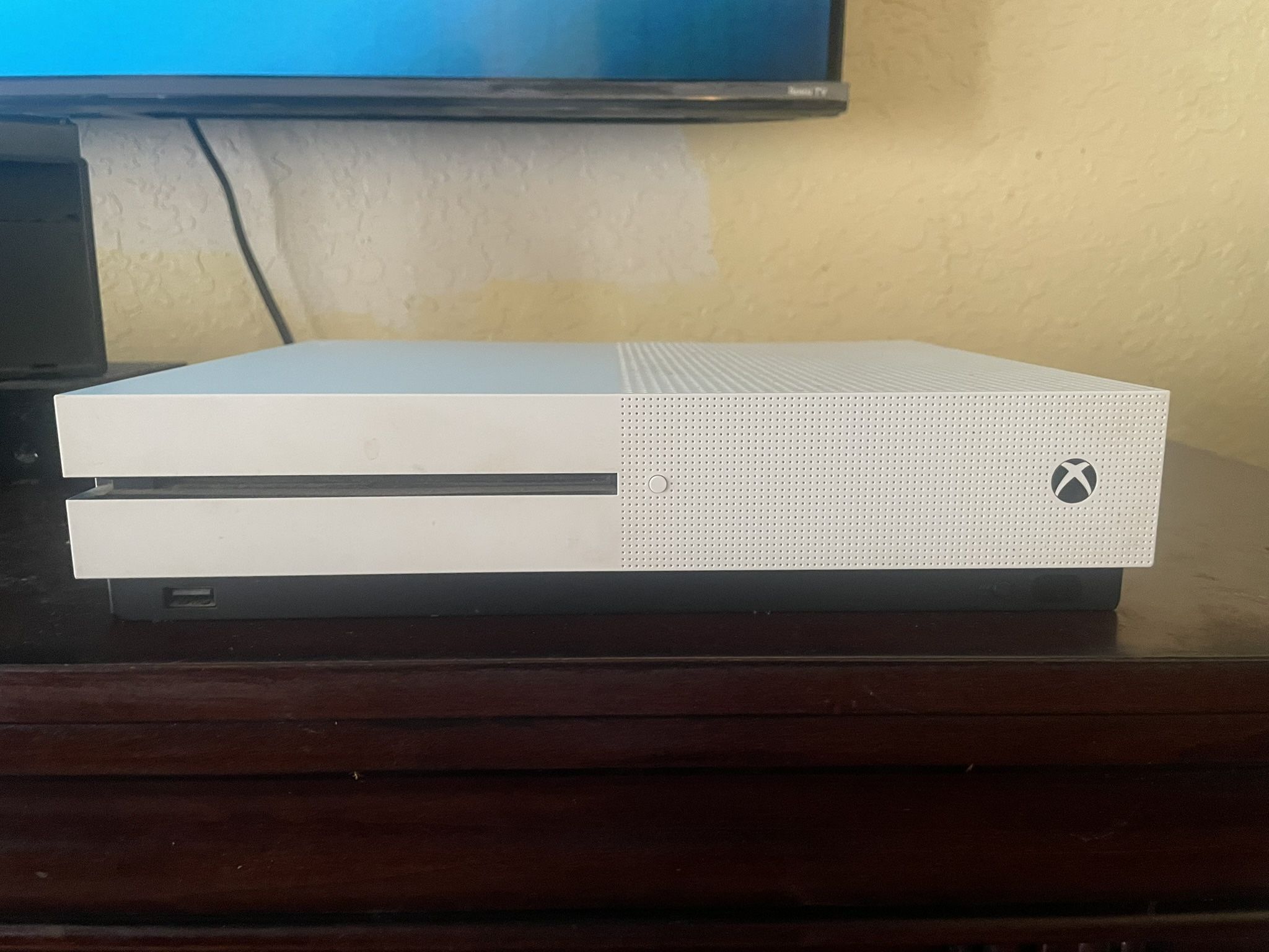 Xbox One S