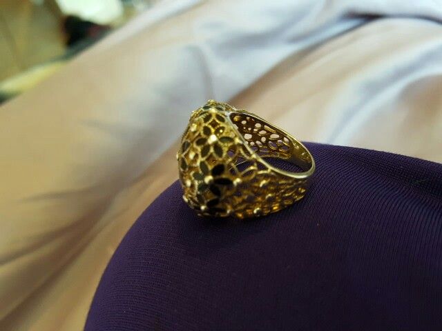 Beautiful 925 silver ring with onyx