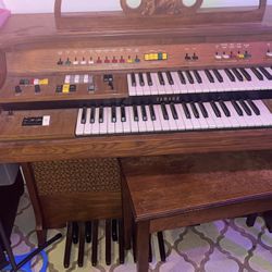 Vintage Yamaha Organ