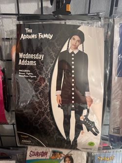 halloween Addams size S 4-6
