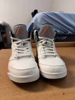 Air Jordan 5 Retro “Orange Blaze” – Size US 10.5