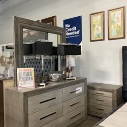 Dresser Mirror Nightstand 📦☁️ $899