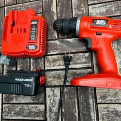 Black & Decker 18V Cordless Drill Kit