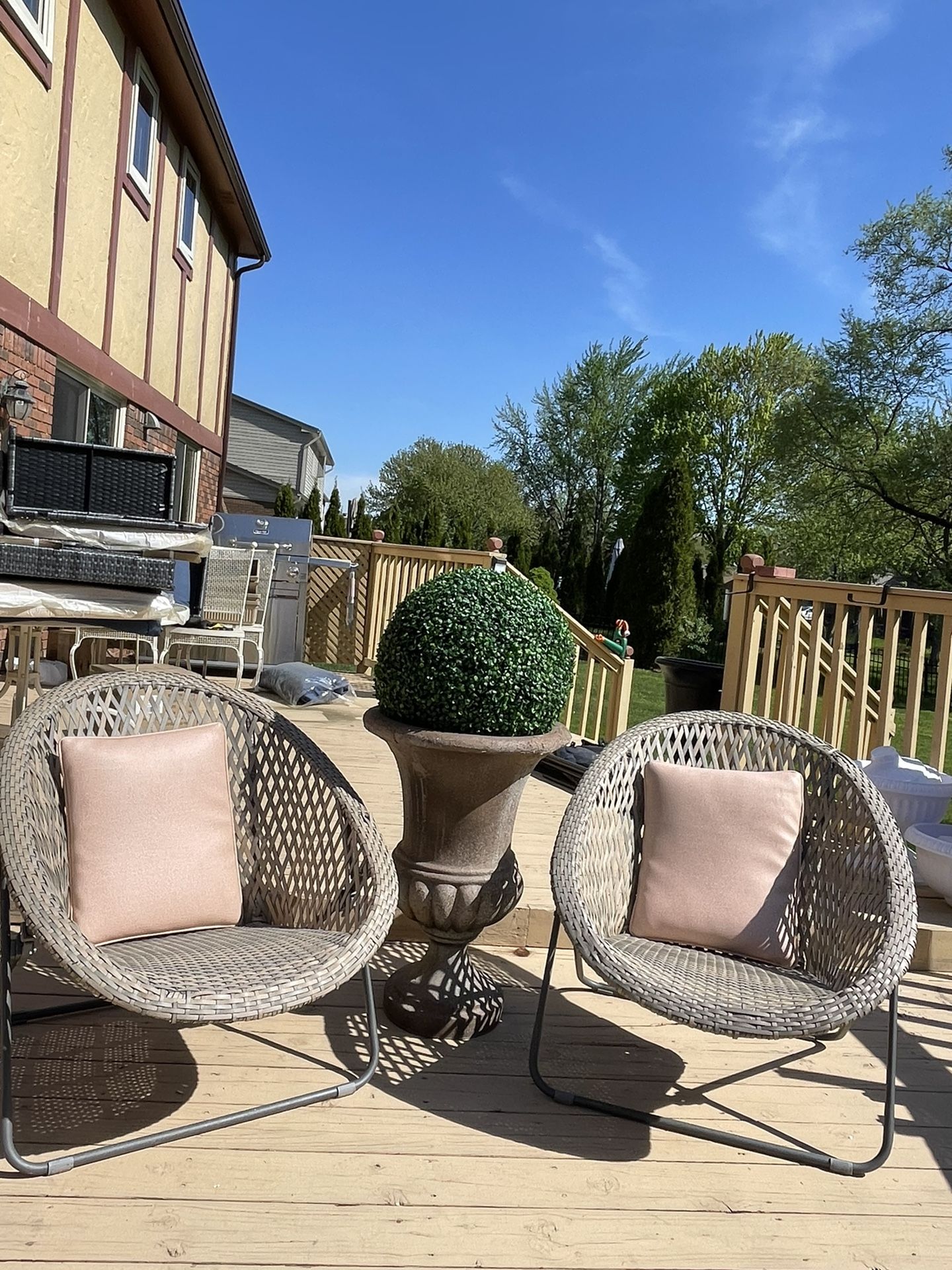 Very Nice 2 Patio chairs