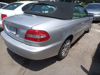 2004 volvo c70